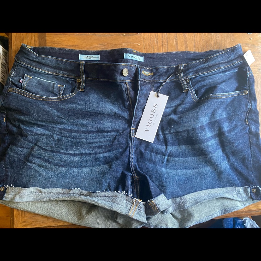 Maurices Vigoss Dark Wash Cuffed 4in Short, 18W